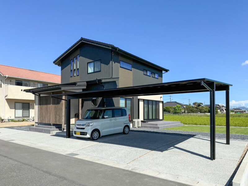 和モダンな建物に合うオープン外構